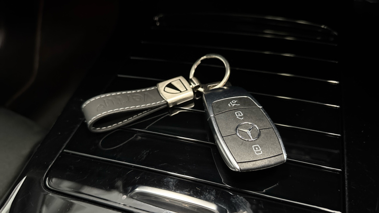 Mercedes-Benz A-Class A250e AMG Line Premium Plus Edition 4dr Auto Saloon